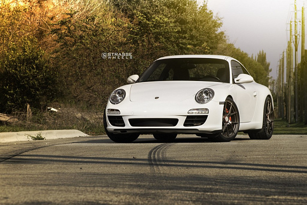 Фото дисков Strasse Wheels SM5R Deep Concave Monoblock Сатиновая темная бронза на Porsche 911 VI