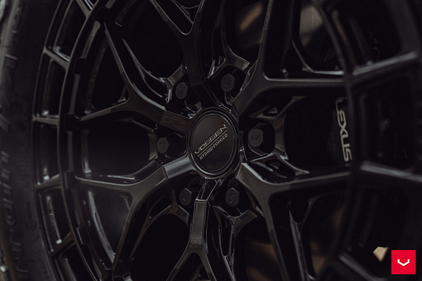 Фото дисков Vossen HFX-1 (6-Lug) Черный глянец на Lexus LX IV