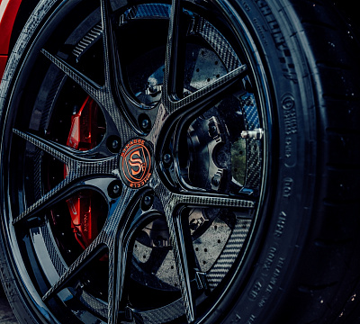 Фото дисков Strasse Wheels SM5R Deep Concave FS на Chevrolet Corvette C7