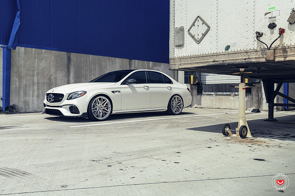 Фото дисков Vossen EVO-5R Полированный лак на Mercedes-Benz E-Class (W213, S213, C238)
