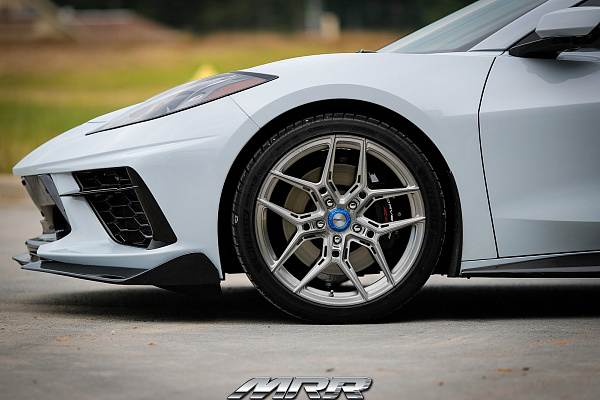 Фото дисков MRR NES SS-3 Глянцевый лак на Chevrolet Corvette C8
