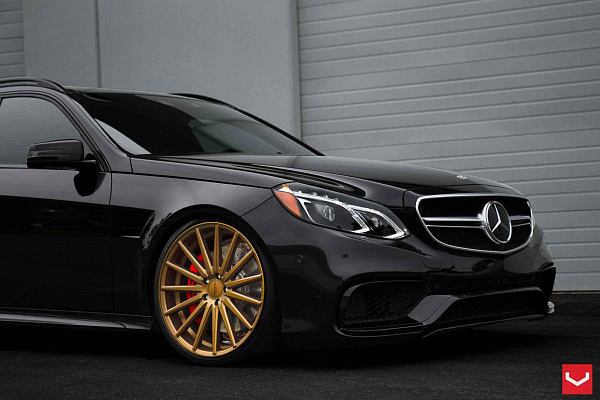 Фото дисков Vossen VFS-2 Сатиновое темное золото на Mercedes-Benz E-Class (W212, S212, C207)