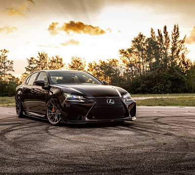 Фото дисков Vossen M-X3 на Lexus GS IV