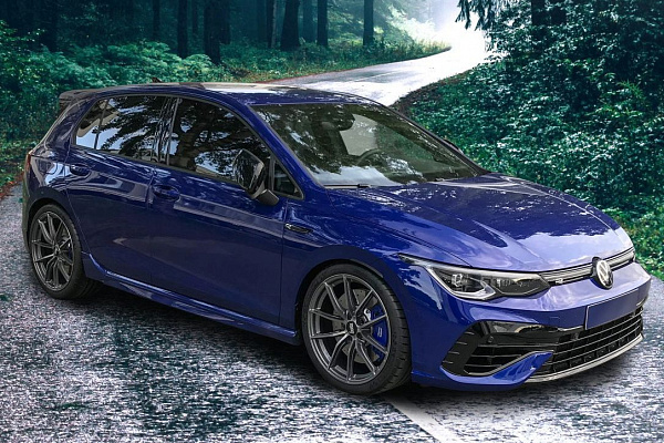 Фото дисков Bola FLC Глянцевый графит на Volkswagen Golf VIII