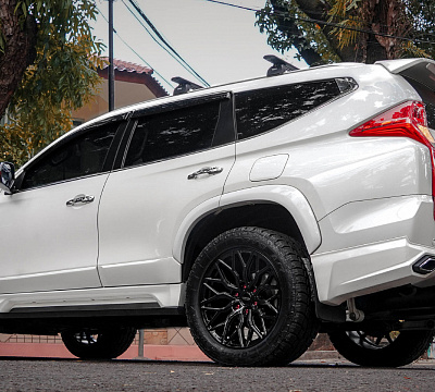 Фото дисков Vossen HF6-3 на Mitsubishi Pajero Sport III