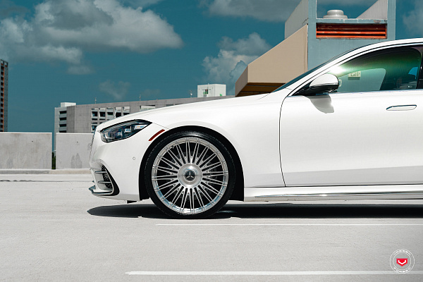 Фото дисков Vossen S17-14 Глянцевый лак на Mercedes-Benz S-Class (W223)