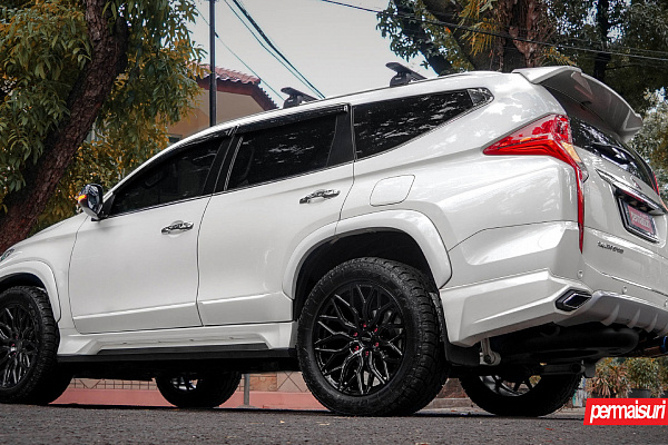 Фото дисков Vossen HF6-3 Черный глянец на Mitsubishi Pajero Sport III