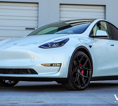 Фото дисков Vossen HF-5 на Tesla Model Y