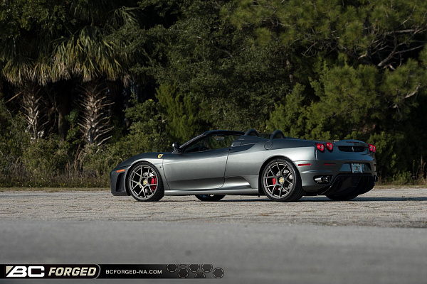 Фото дисков BC Forged KL11 Глянцевый графит на Ferrari F430