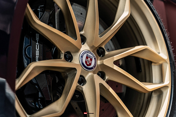 Фото дисков HRE P201 Сатиновое золото на Porsche Panamera II