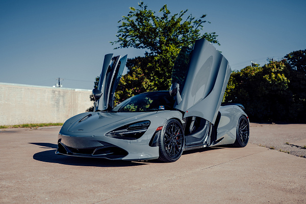 Фото дисков Strasse Wheels SV10M Deep Concave FS Черный сатин на McLaren 720S