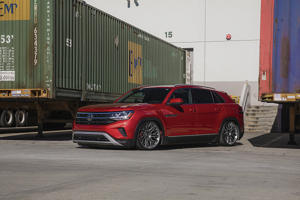 Фото дисков Rotiform JDR Матовый графит на Volkswagen Atlas