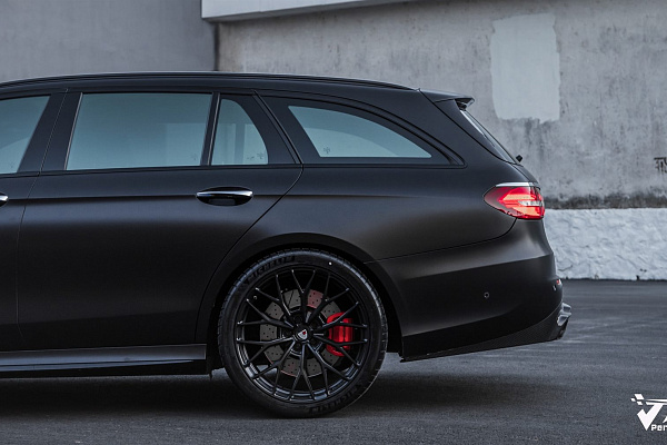 Фото дисков Anrky AN10 Черный сатин на Mercedes-Benz E-Class (W213, S213, C238)