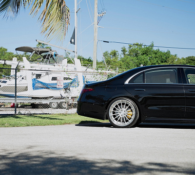 Фото дисков Strasse Wheels SV15 Deep Concave FS на Mercedes-Benz S-Class (W223)