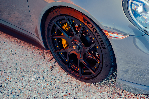 Фото дисков Strasse Wheels SM5RT Deep Concave Duoblock Черный сатин на Porsche 911 VII