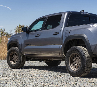 Фото дисков Black Rhino STADIUM на Toyota Tacoma III