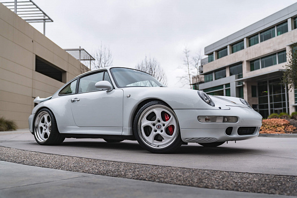Фото дисков HRE 522 Белый глянец на Porsche 911 IV