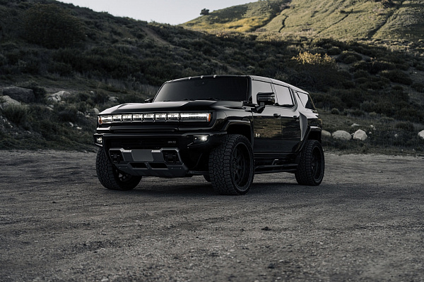 Фото дисков Brixton Forged BX01-M Черный матовый на GMC Hummer EV