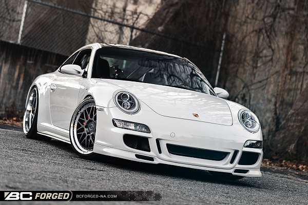 Фото дисков BC Forged LE81 // MLE81 Глянцевый графит на Porsche 911 VI