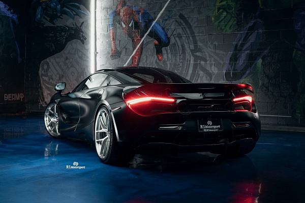 Фото дисков HRE R101 Lightweight Глянцевый лак на McLaren 720S