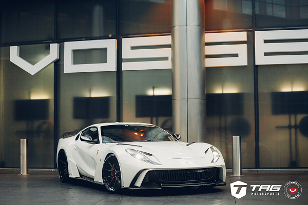 Фото дисков NOVITEC NF10 Черный глянец на Ferrari 812