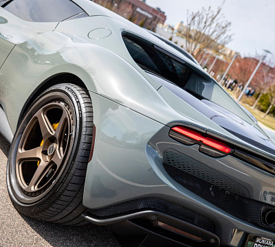 Фото дисков Brixton Forged TR05 на Ferrari 296