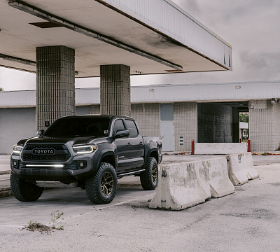 Фото дисков Vossen HF6-4 на Toyota Tacoma III