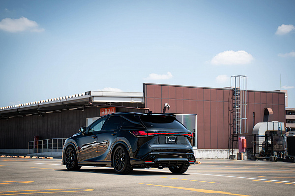 Фото дисков HRE S200H Черный сатин на Lexus RX V