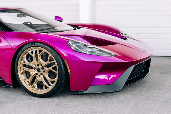Фото дисков Brixton Forged PF14 R / RS Глянцевая шампань на Ford GT II