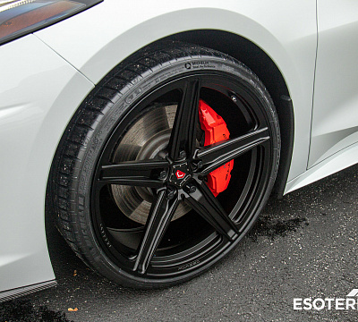 Фото дисков Vossen M-X5 на Chevrolet Corvette C8