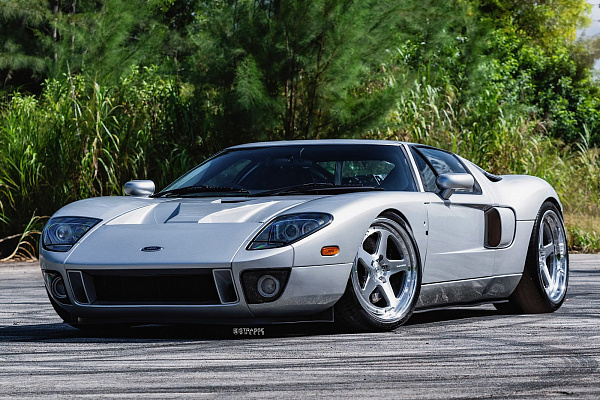 Фото дисков Strasse Wheels S5 Track Глянцевый лак на Ford GT I
