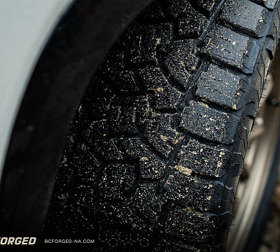 Фото дисков BC Forged TD01 на Toyota Sequoia III