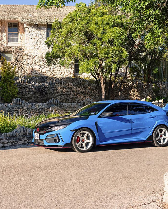 Фото дисков MR159 BATTLE V Белый глянец на Honda Civic Type R FK8