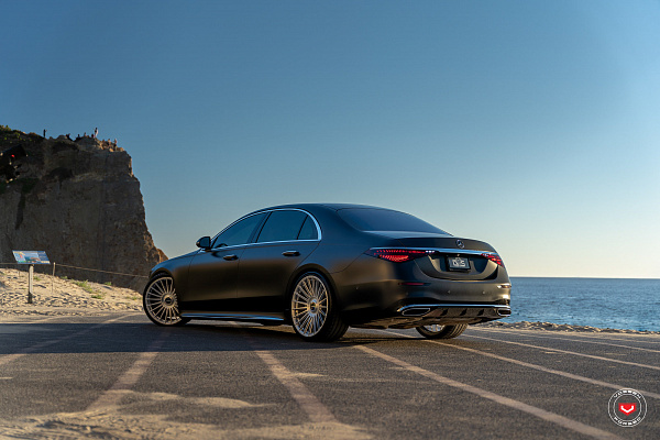 Фото дисков Vossen S17-13 Глянцевый лак на Mercedes-Benz S-Class (W223)
