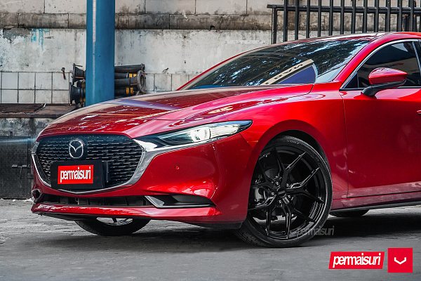 Фото дисков Vossen HF-5 Черный глянец на Mazda 3 IV