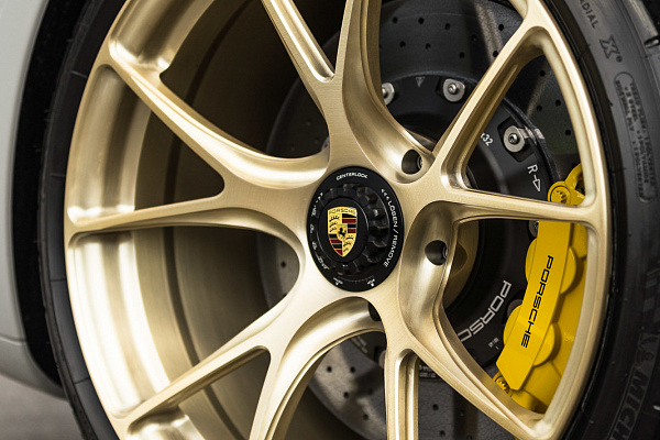 Фото дисков Vossen RS74 Глянцевое золото на Porsche 911 VII