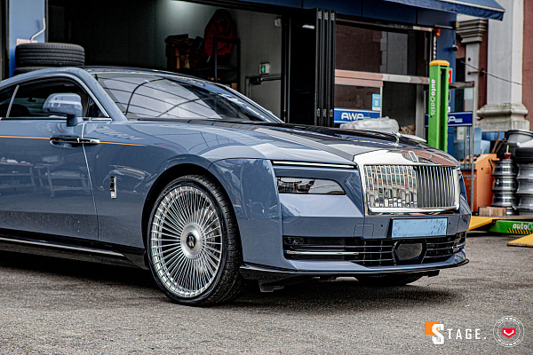 Фото дисков Vossen S17-16 Глянцевый лак на Rolls-Royce Spectre