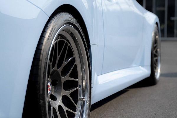 Фото дисков HRE 300 Глянцевый графит на BMW 2/M2 (G42/G87)