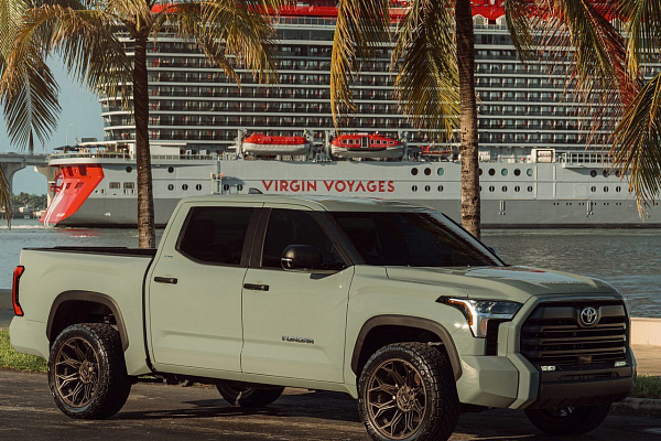 Фото дисков 4PLAY 4P83 Сатиновая бронза на Toyota Tundra III