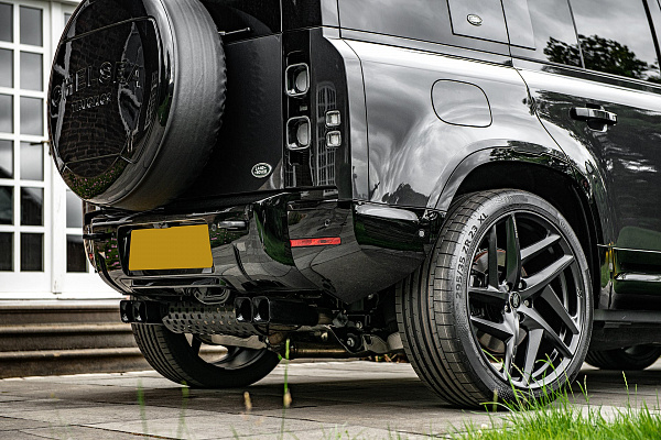 Фото дисков Kahn Type 52 RS Черный сатин на Land Rover Defender II