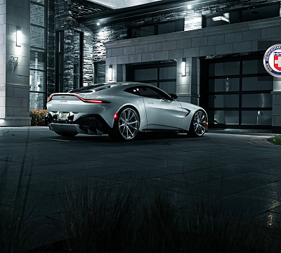 Фото дисков HRE P204 на Aston Martin Vantage 4