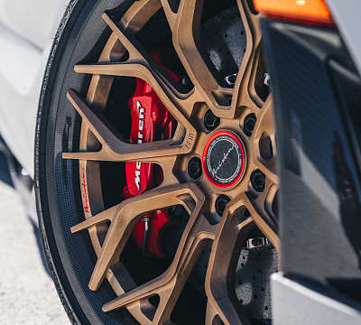 Фото дисков Brixton Forged PF10 на McLaren 720S