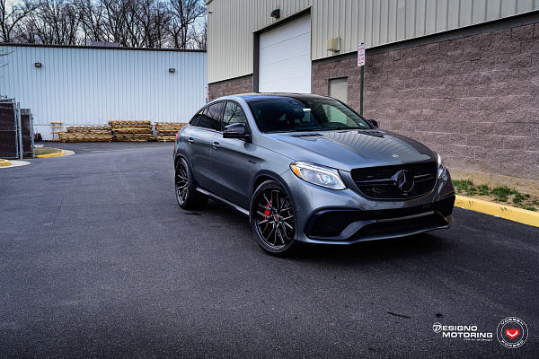 Фото дисков Vossen M-X3 Глянцевый темный лак на Mercedes-Benz GLE I