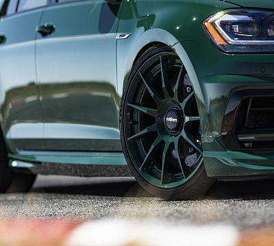 Фото дисков Rotiform DTM на Volkswagen Golf VII