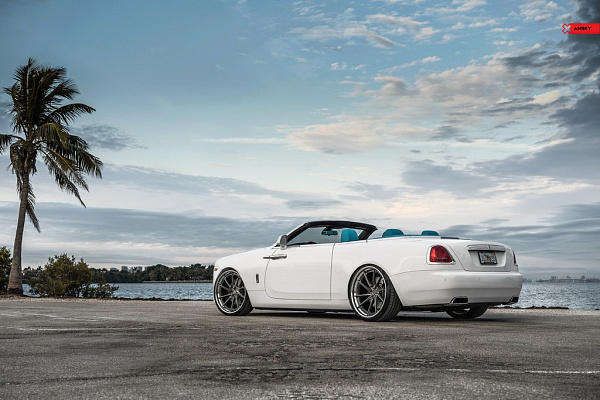 Фото дисков Anrky AN33 Глянцевый темный лак на Rolls-Royce Wraith