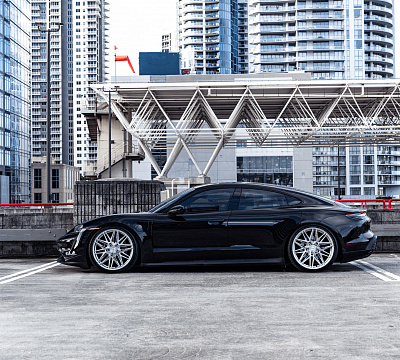 Фото дисков Vossen HF-7 на Porsche Taycan I