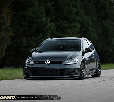 Фото дисков BC Forged HCS21 на Volkswagen Golf VII