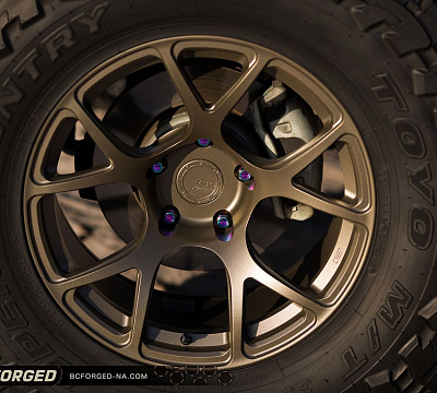 Фото дисков BC Forged RZ05 на Jeep Wrangler III (JK)