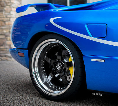 Фото дисков Strasse Wheels S5 Performance на Lamborghini Diablo