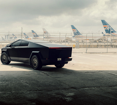 Фото дисков Vossen LC3-11 на Tesla Cybertruck